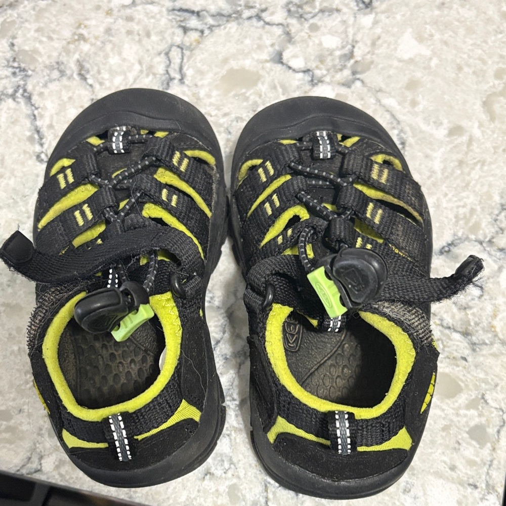 Keen Kids Black and Yellow Water Shoes